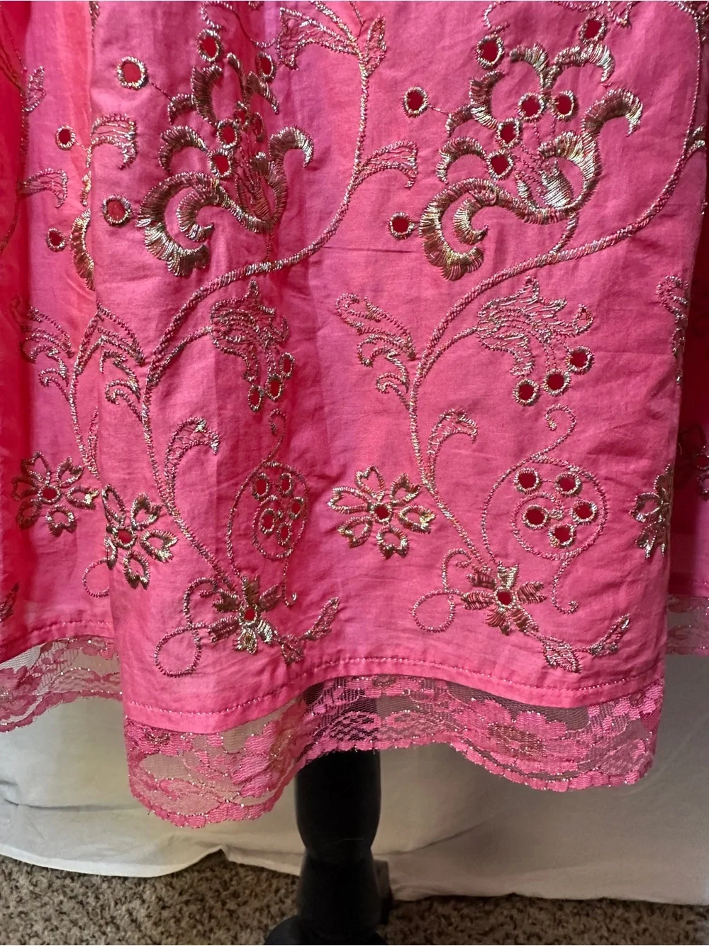 Express Pink Gold Embroidered Cotton Boho Cottagecore Romantic V-Neck Dress Sz 8